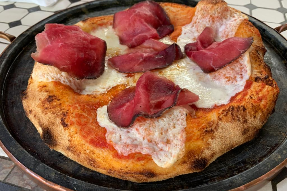 Pizza Margherita com Bresaola